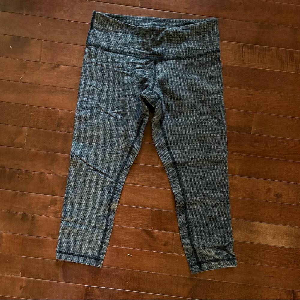 Lululemon Gray Cropped Leggings